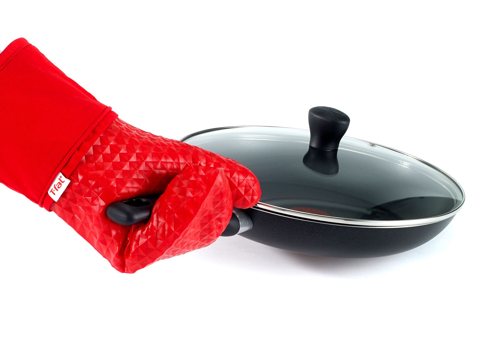 https://www.johnritz.com/wp-content/uploads/2018/06/T-fal-Silicone-Waffle-Oven-Mitt-Red.jpeg